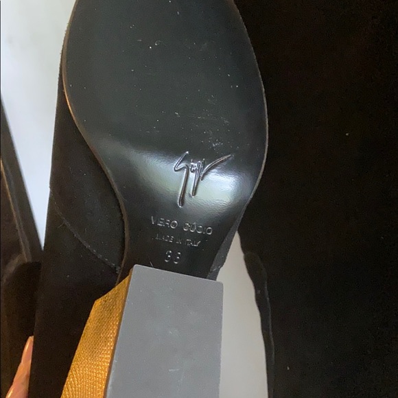 NWT Giuseppe Zanotti blck suede boots gold heel 38 - Picture 2 of 2